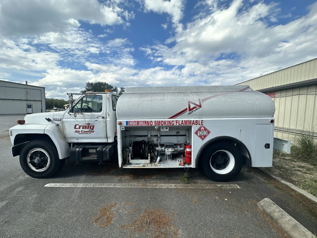 1989 F700 Jet-A Fuel Truck