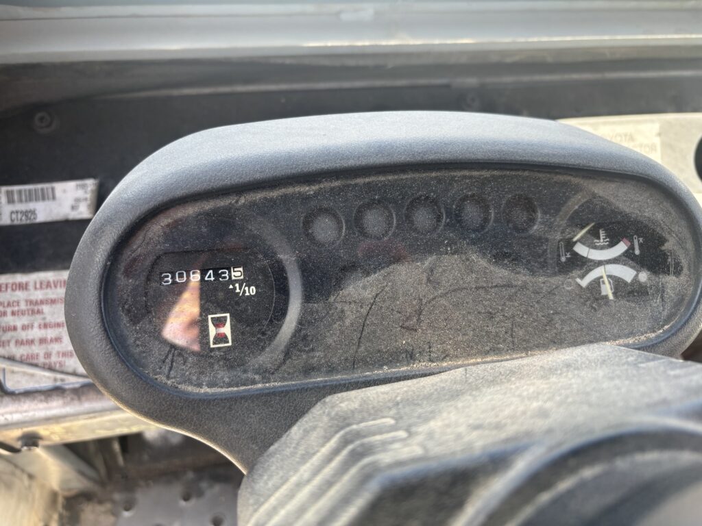Toyota 2TD23 Bag Tractor