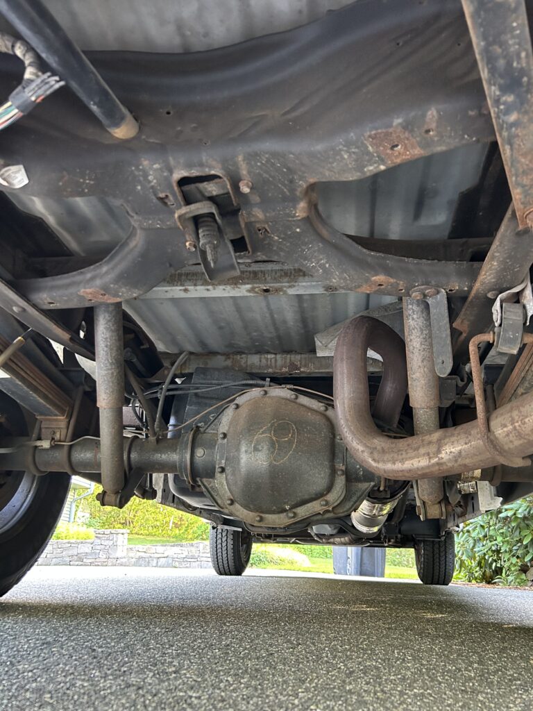 2004 F-350 Aircraft Maintenance Truck